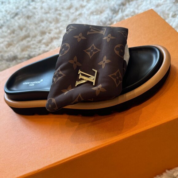 Louis Vuitton Brown Monogram Nylon Pool Pillow Comfort Flat Slides Size 38 - Picture 1 of 7